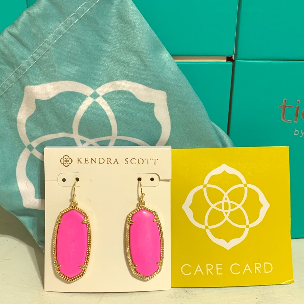 Pink 💖Kendra Scott Elle Earrings💖 NWT